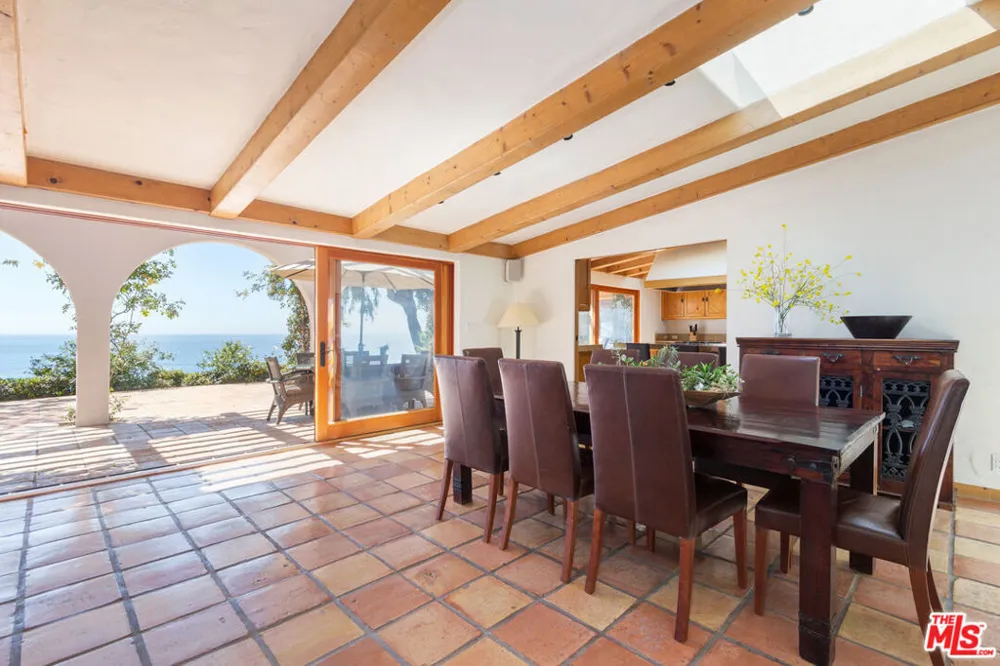 32752 Pacific Coast Highway Malibu, CA 90265