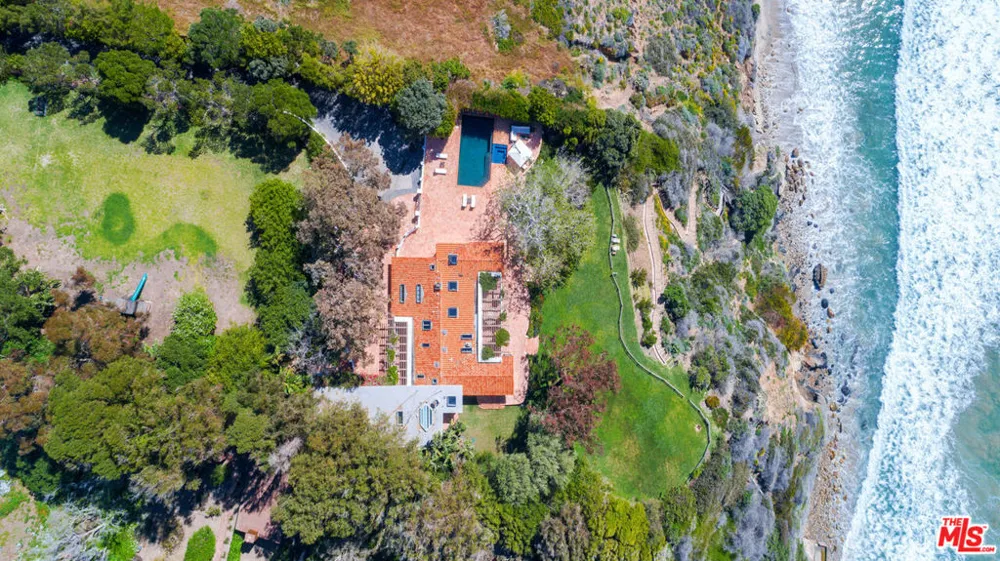 32752 Pacific Coast Highway Malibu, CA 90265