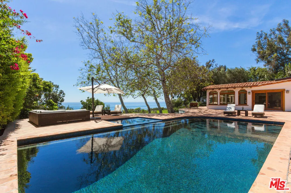 32752 Pacific Coast Highway Malibu, CA 90265