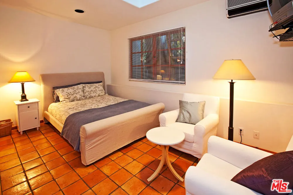 32752 Pacific Coast Highway Malibu, CA 90265