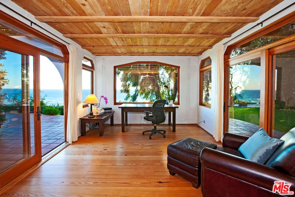 32752 Pacific Coast Highway Malibu, CA 90265