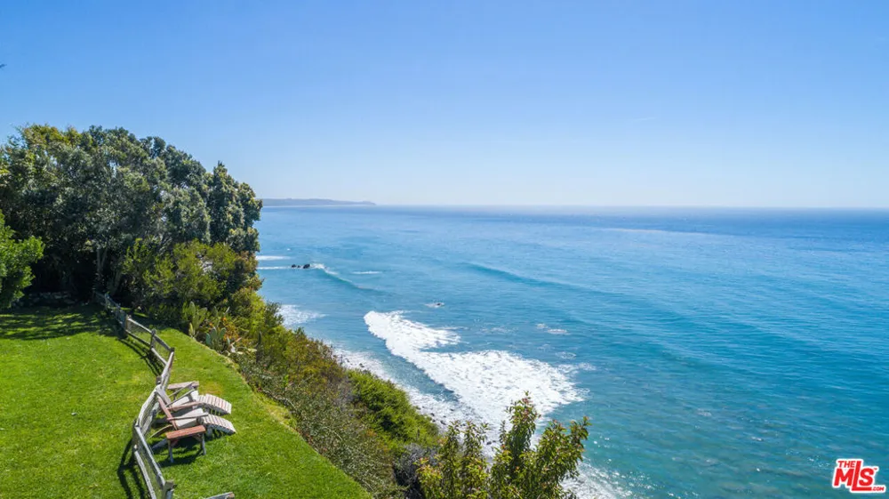 32752 Pacific Coast Highway Malibu, CA 90265