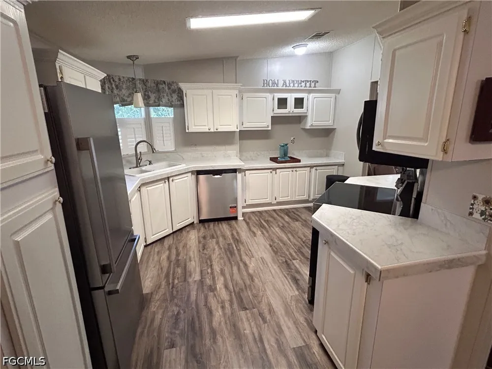 Lake Loop Road #37M North Fort Myers, FL 33903