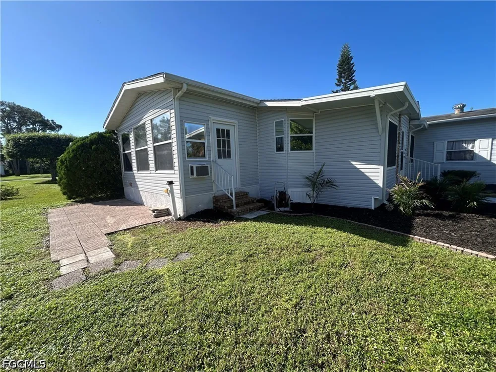Lake Loop Road #37M North Fort Myers, FL 33903