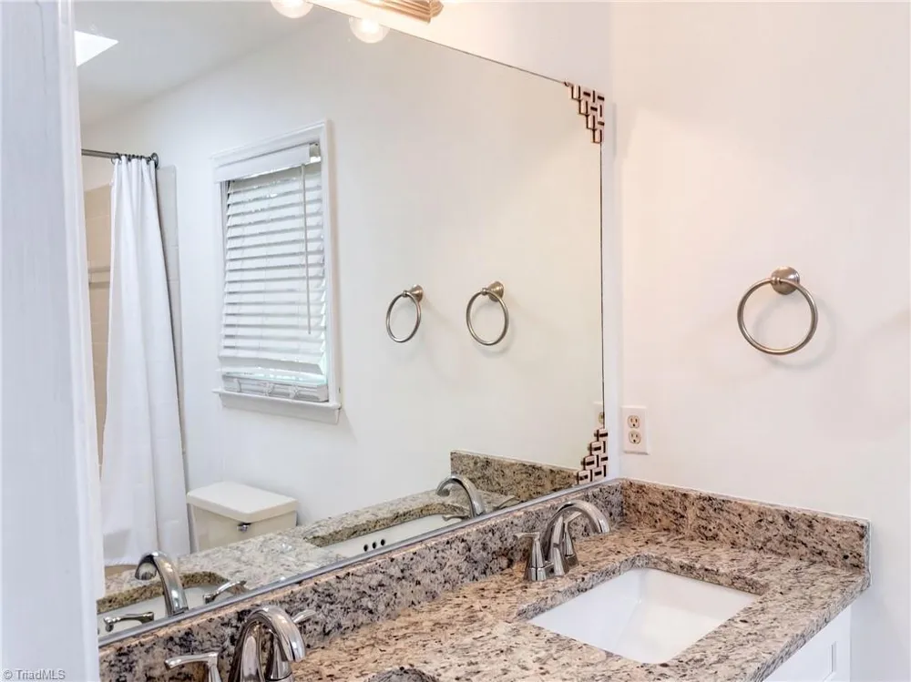 4219 King Edward Court Greensboro, NC 27455
