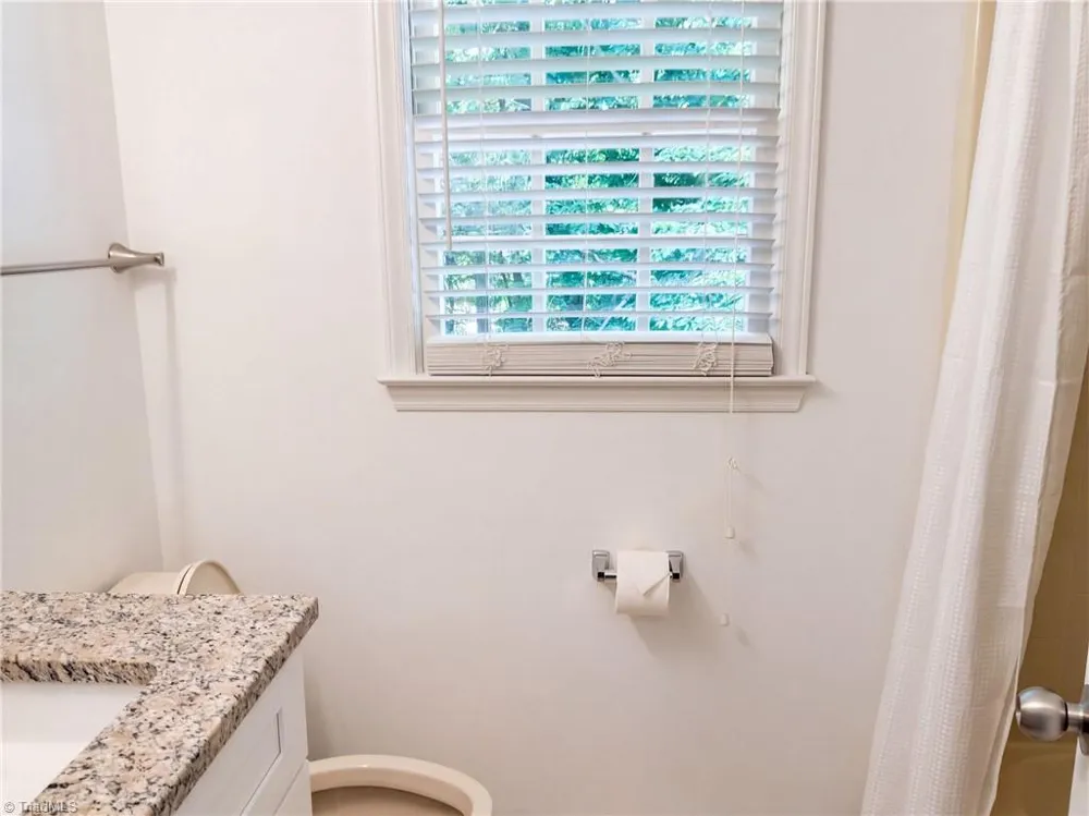 4219 King Edward Court Greensboro, NC 27455