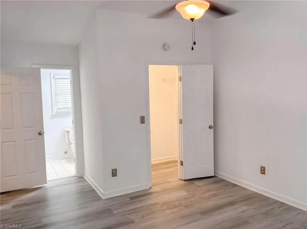 4219 King Edward Court Greensboro, NC 27455