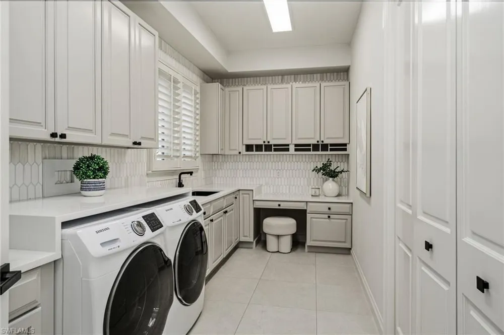 2712 Buckthorn Way Naples, FL 34105