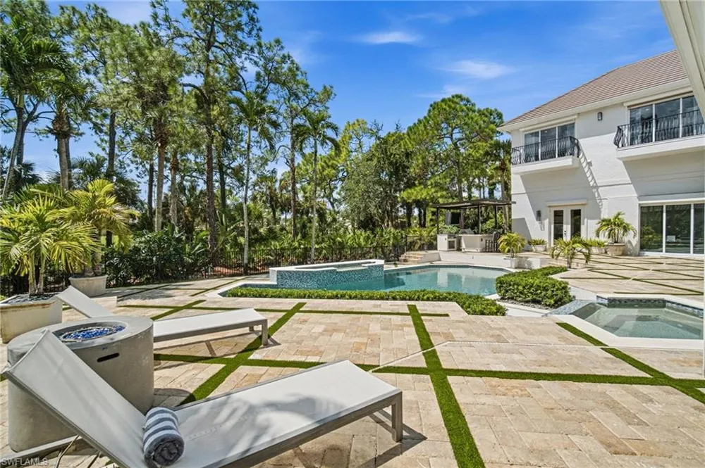 2712 Buckthorn Way Naples, FL 34105