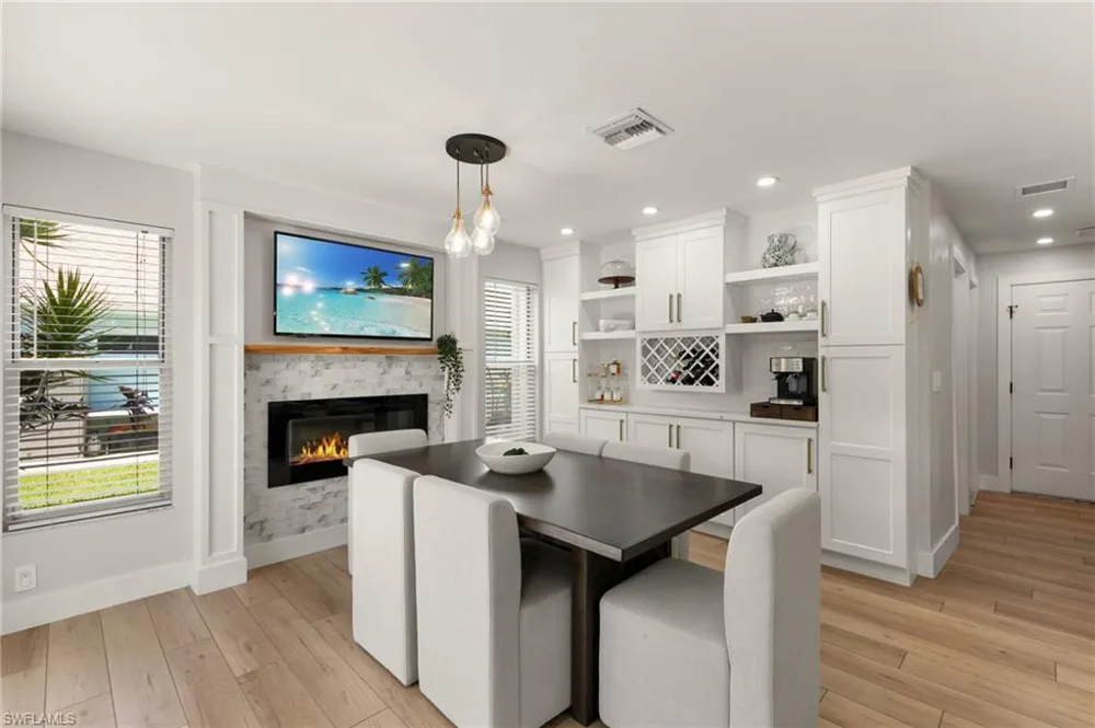 3745 Weymouth Circle Naples, FL 34112