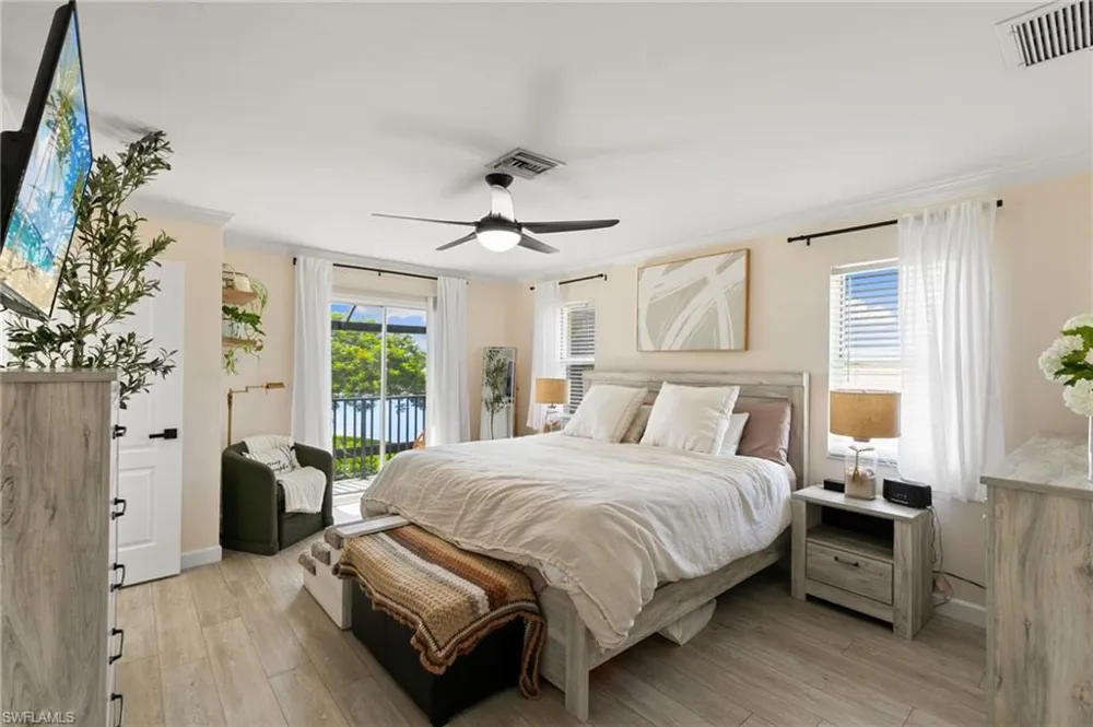 3745 Weymouth Circle Naples, FL 34112