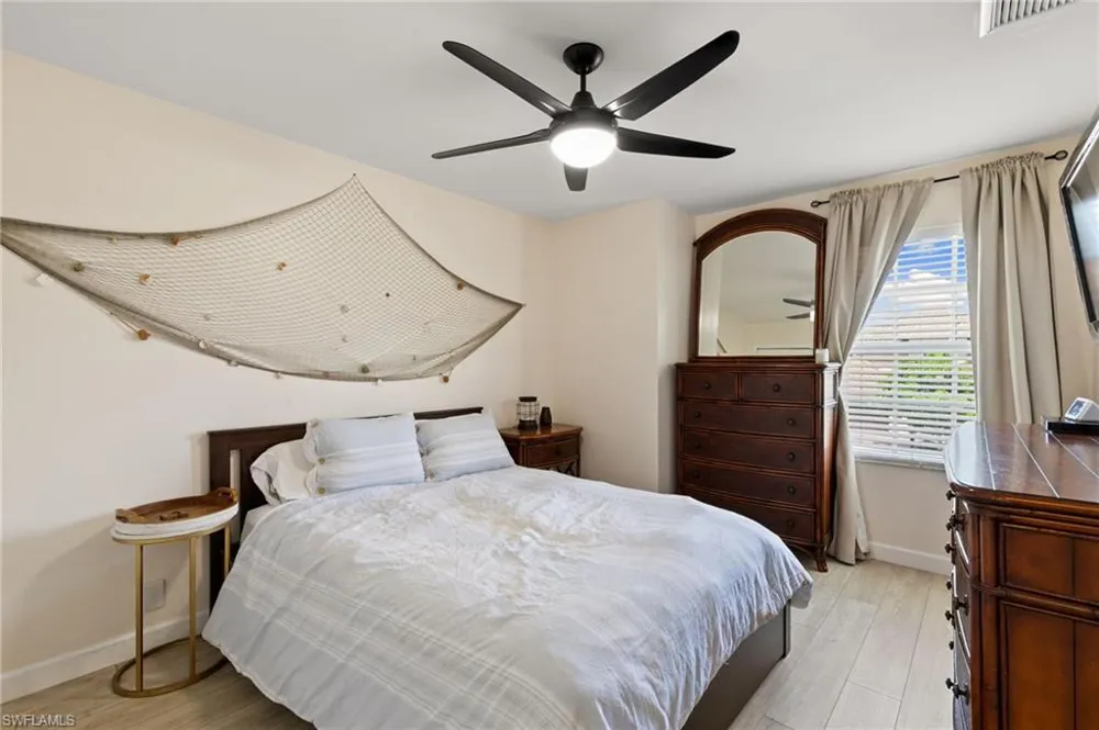 3745 Weymouth Circle Naples, FL 34112