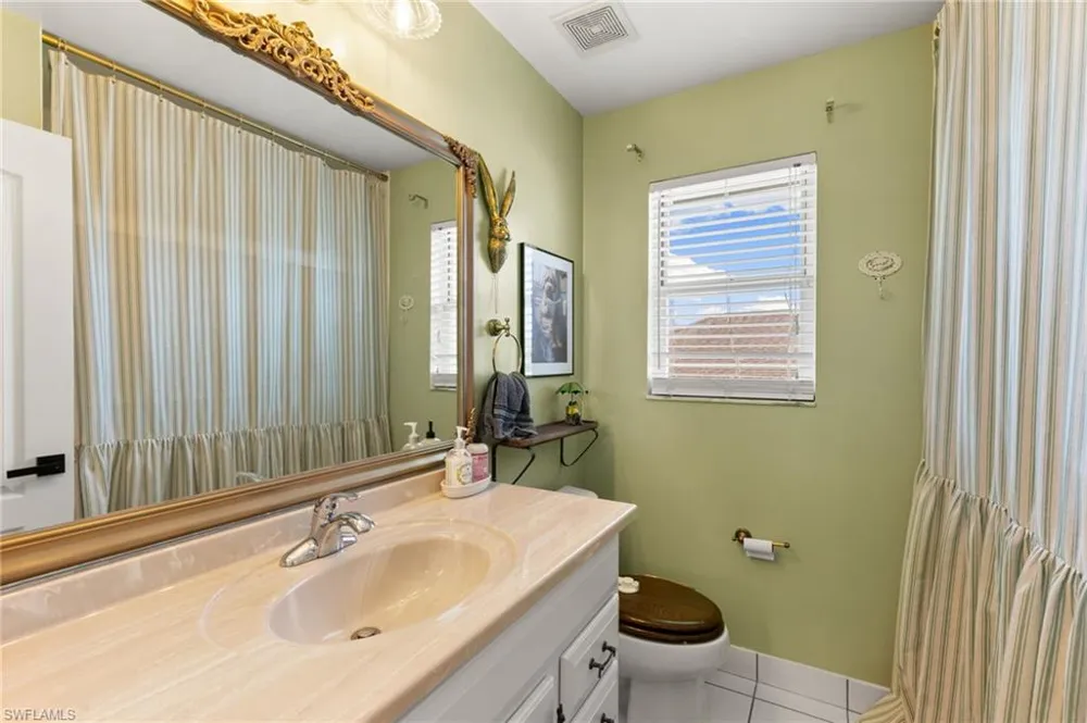 3745 Weymouth Circle Naples, FL 34112