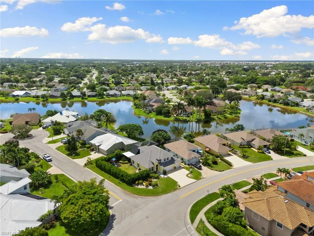 3745 Weymouth Circle Naples, FL 34112