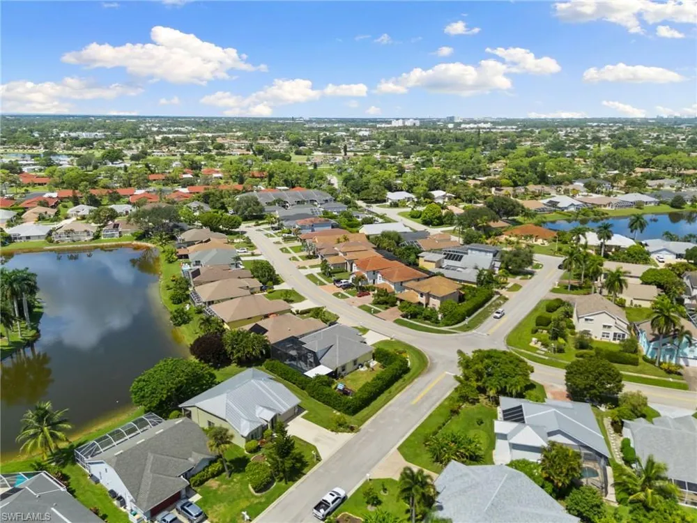 3745 Weymouth Circle Naples, FL 34112