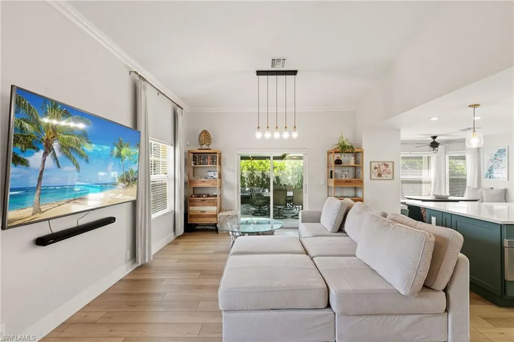3745 Weymouth Circle Naples, FL 34112