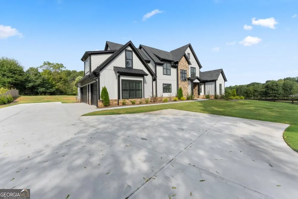2275 Dr Bramblett RD Cumming, GA 30028