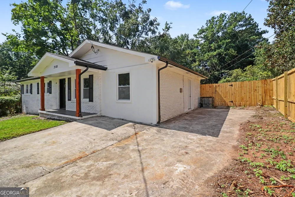 7585 Haley DR Jonesboro, GA 30236