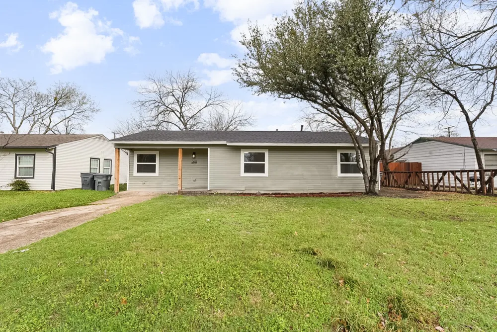 2655 Larry Drive Dallas, TX 75228