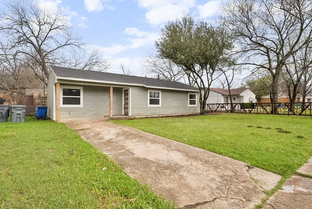 2655 Larry Drive Dallas, TX 75228