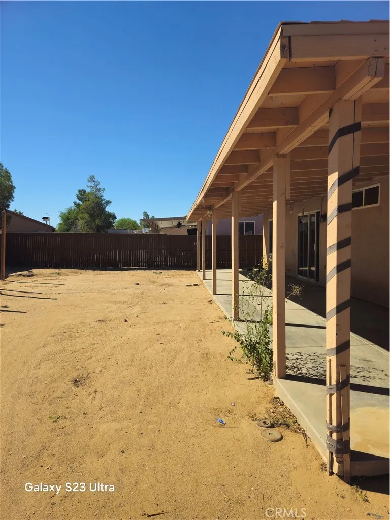15333 Ross Adelanto, CA 92301
