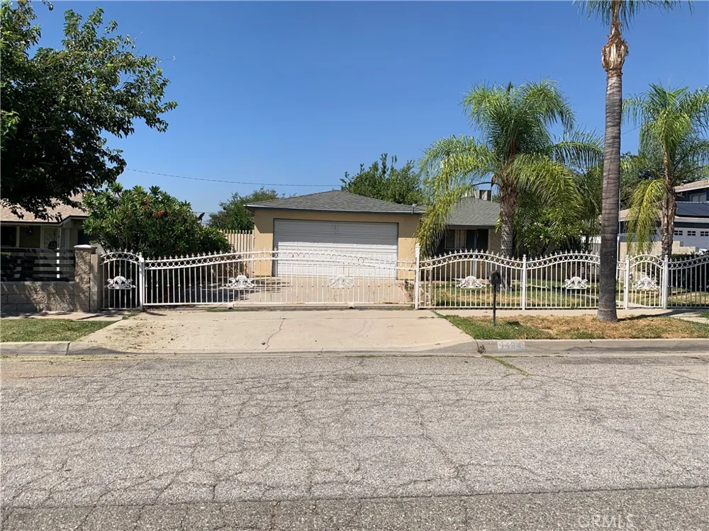 1424 Lynwood Way Highland, CA 92346