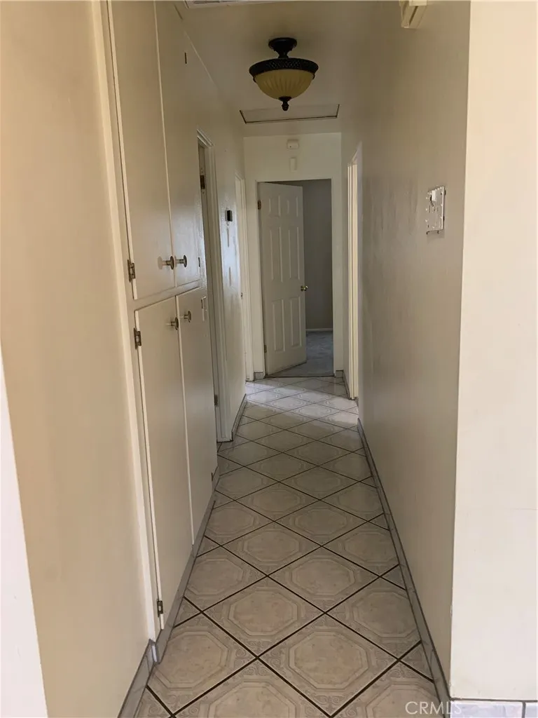 1424 Lynwood Way Highland, CA 92346