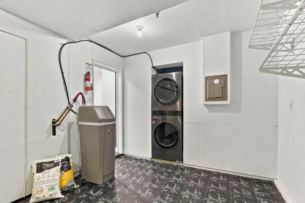 6985 Rodling Drive #A San Jose, CA 95138