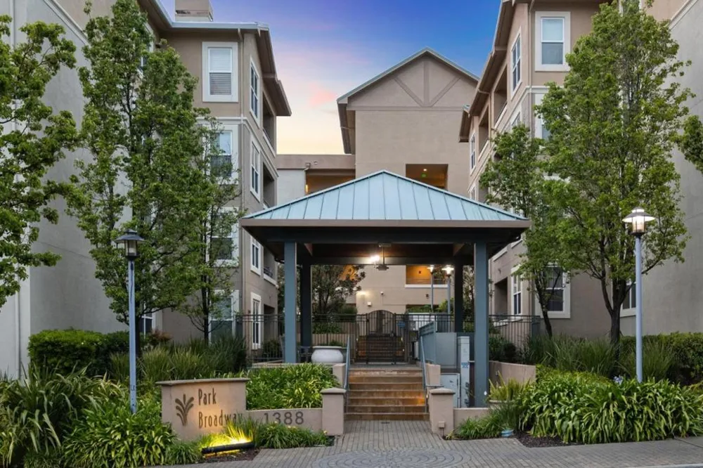 1388 Broadway #483 Millbrae, CA 94030