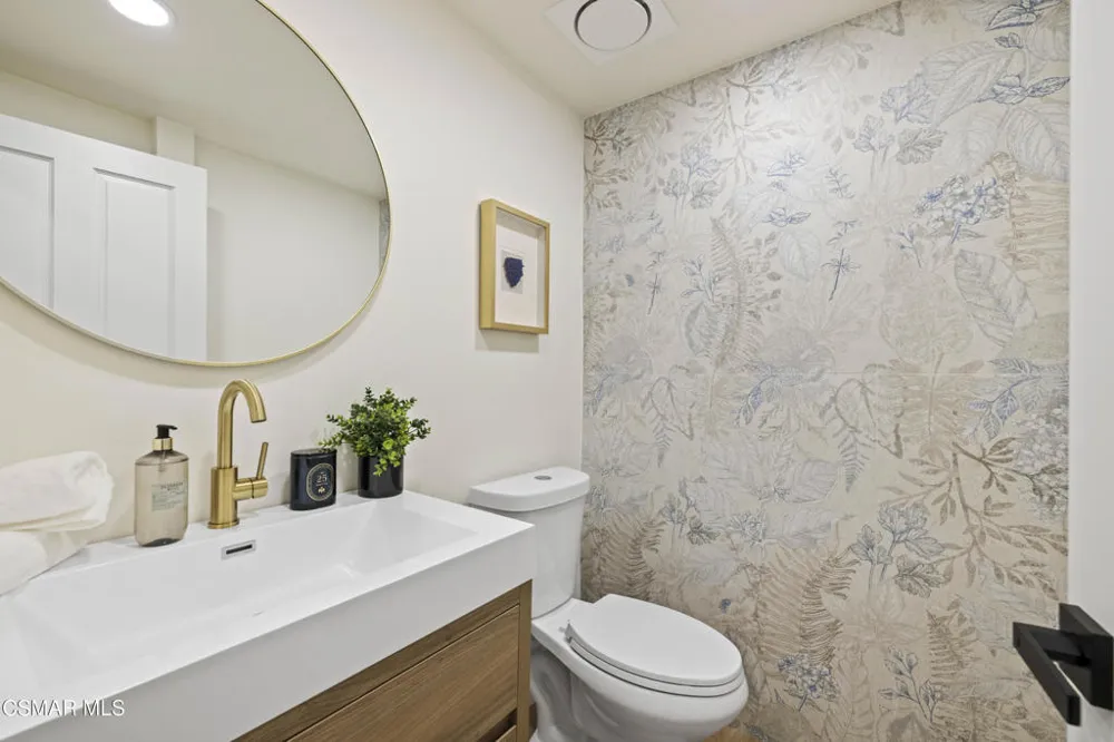 5834 Woodglen Drive Agoura Hills, CA 91301
