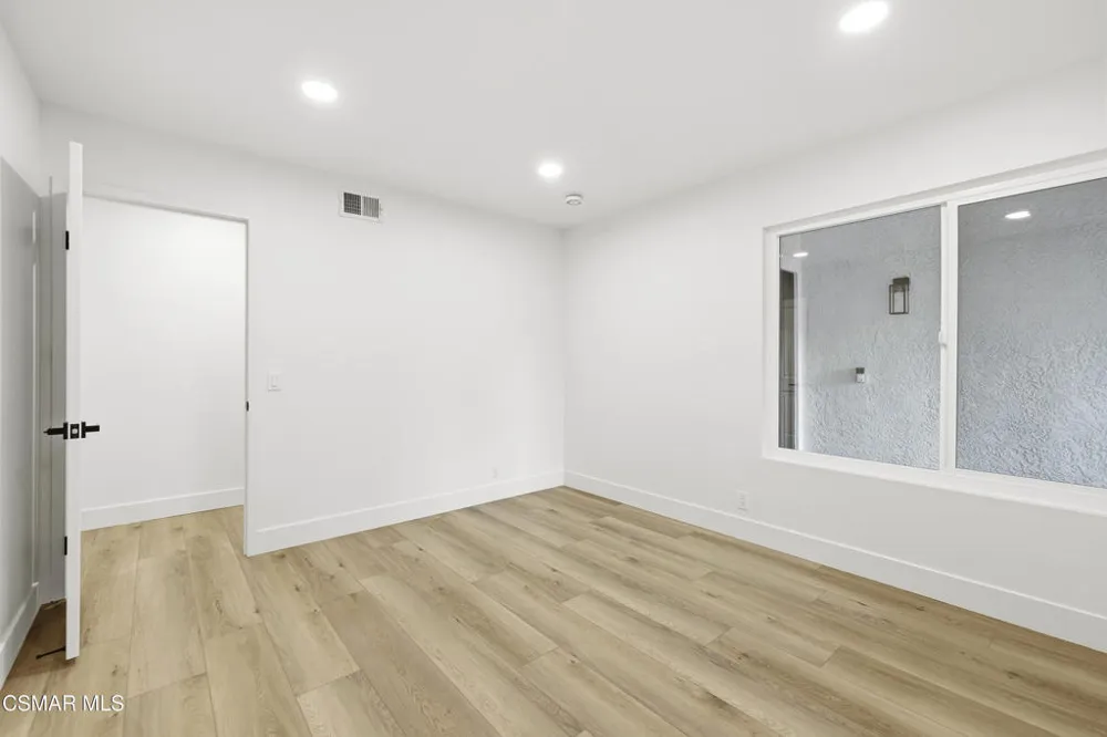 5834 Woodglen Drive Agoura Hills, CA 91301