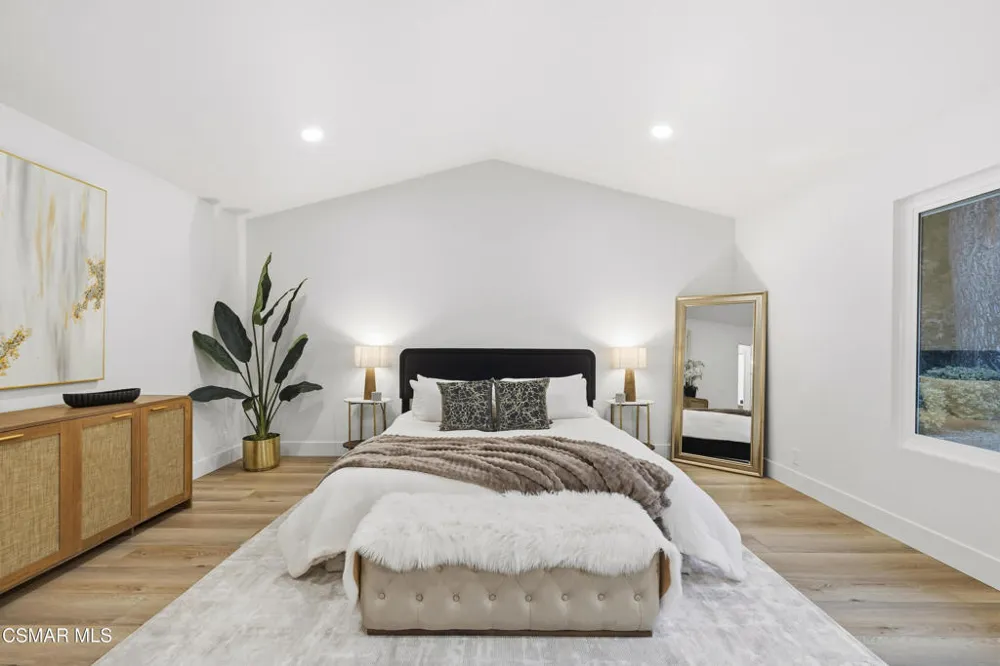5834 Woodglen Drive Agoura Hills, CA 91301