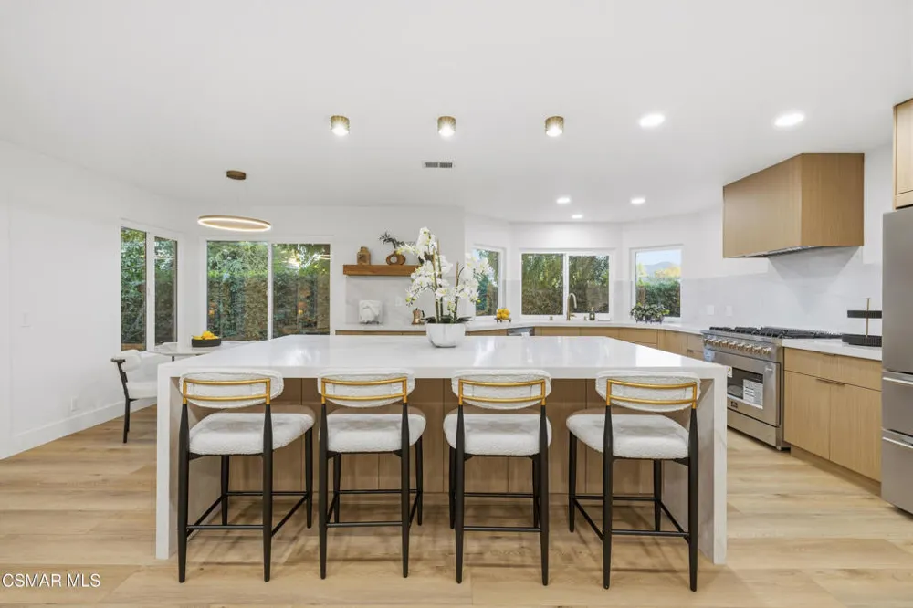 5834 Woodglen Drive Agoura Hills, CA 91301