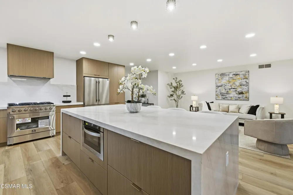 5834 Woodglen Drive Agoura Hills, CA 91301