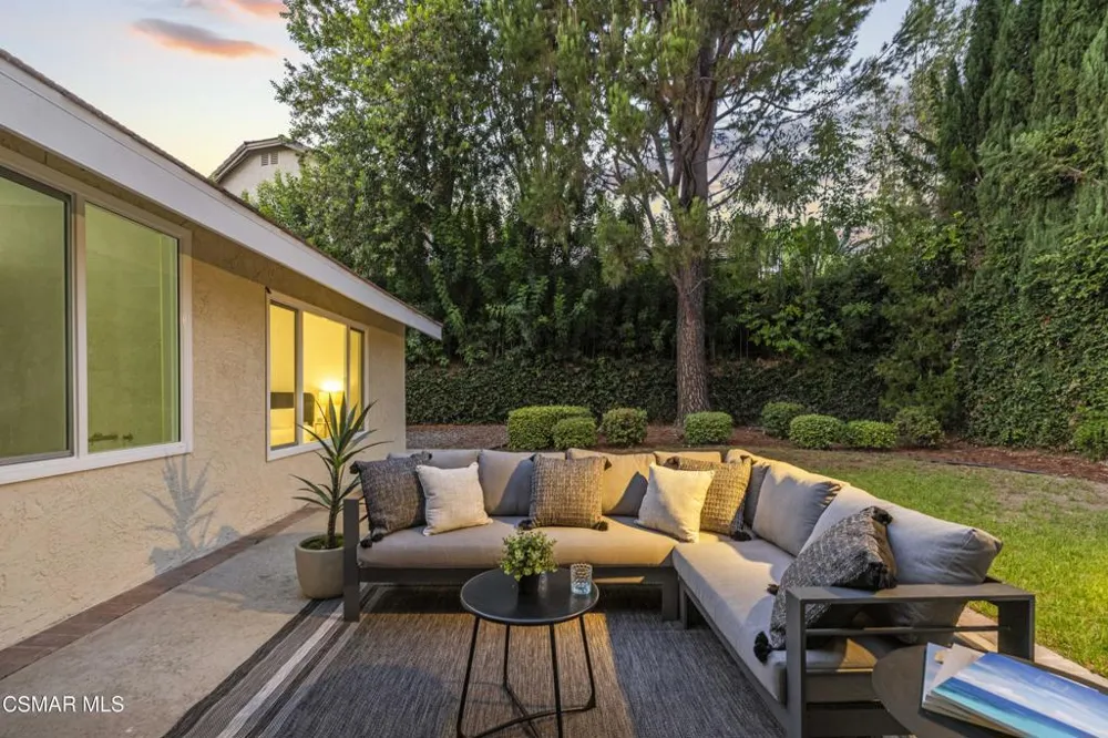 5834 Woodglen Drive Agoura Hills, CA 91301