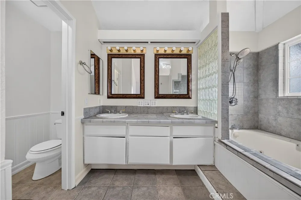 14602 Bella Courte Whittier, CA 90604