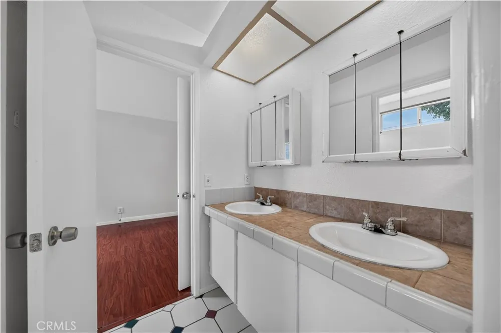 14602 Bella Courte Whittier, CA 90604