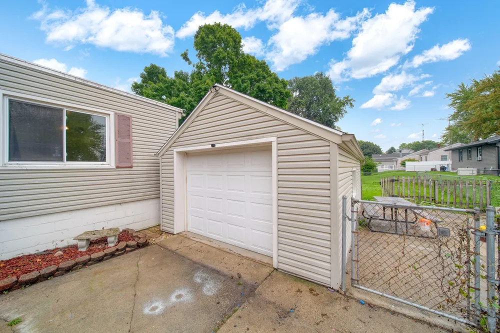 111 Greenleaf Street Onsted, MI 49265