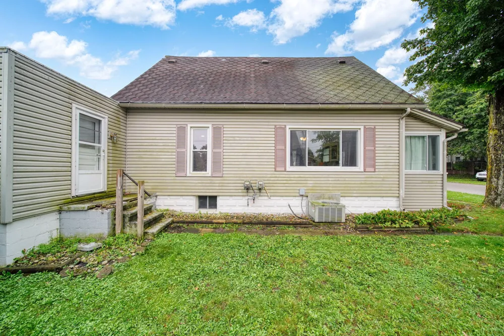 111 Greenleaf Street Onsted, MI 49265