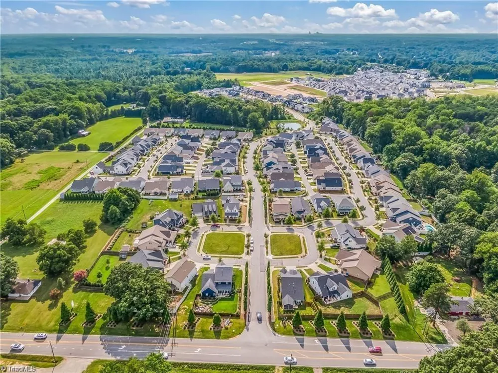 1626 Cross Village Avenue Kernersville, NC 27284