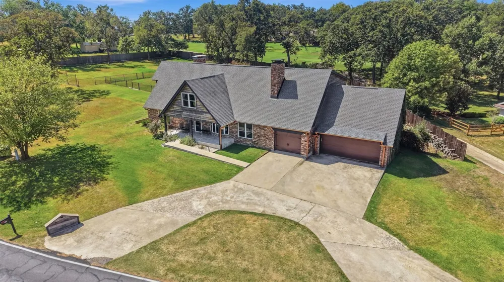 420 Kiowa Drive W Gainesville, TX 76240