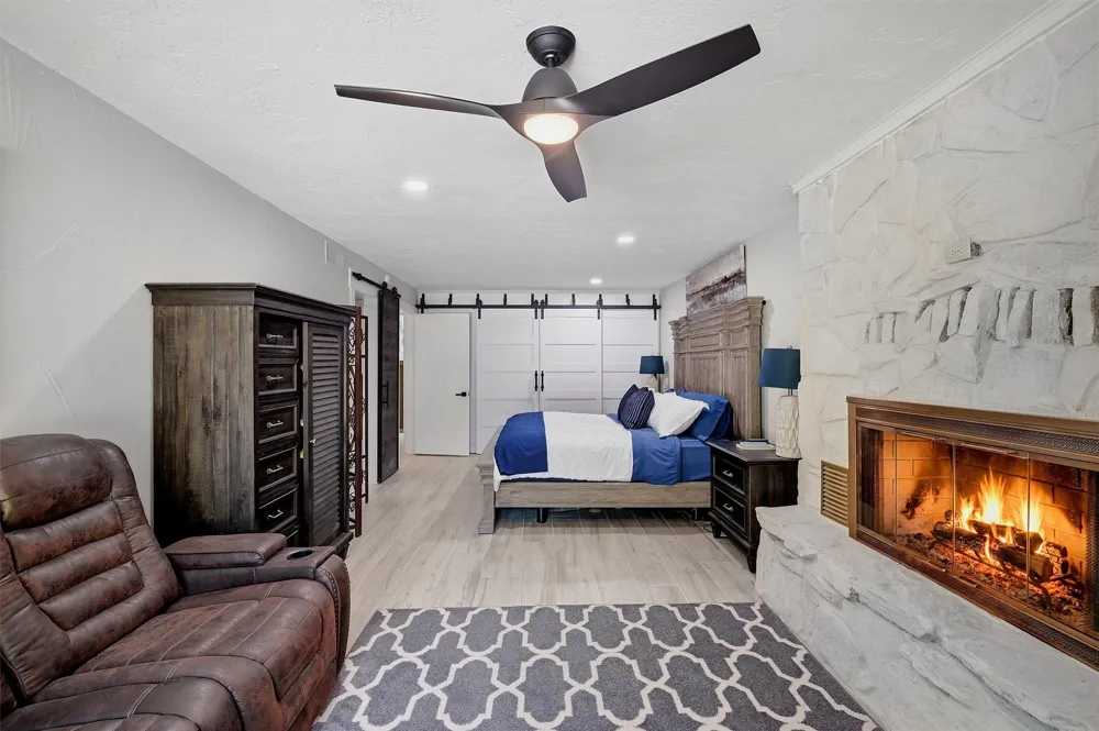 420 Kiowa Drive W Gainesville, TX 76240