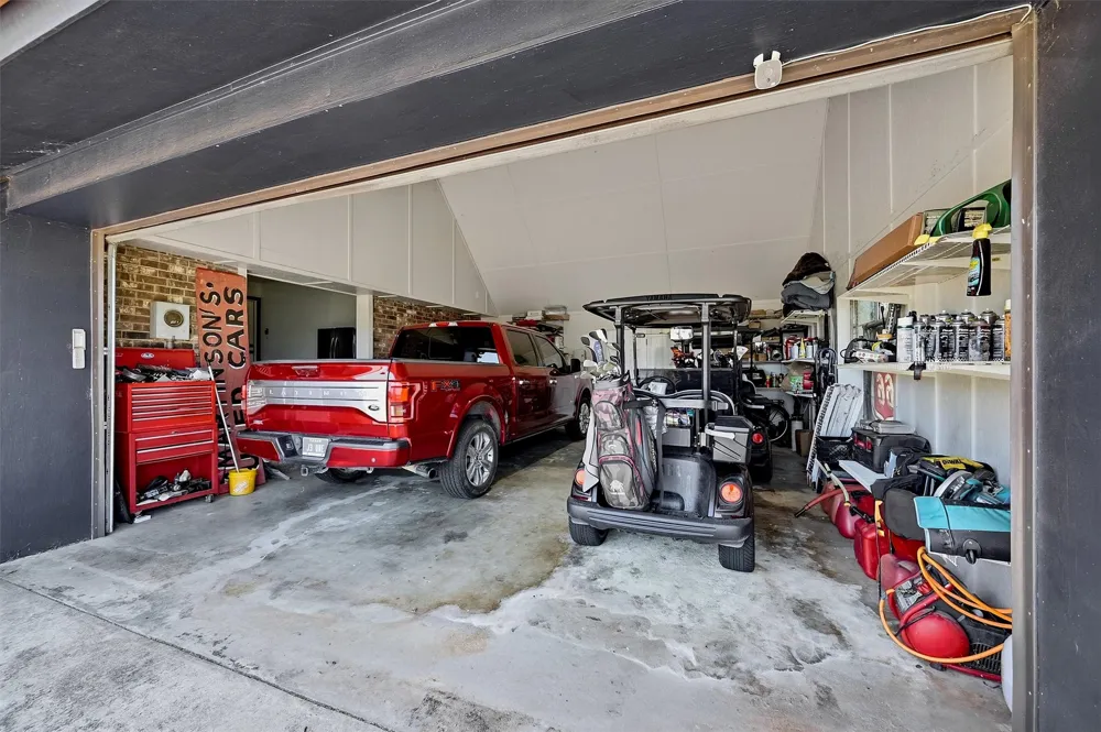 420 Kiowa Drive W Gainesville, TX 76240
