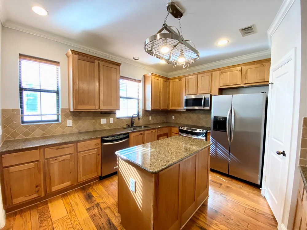 3036 Carmel Street Dallas, TX 75204