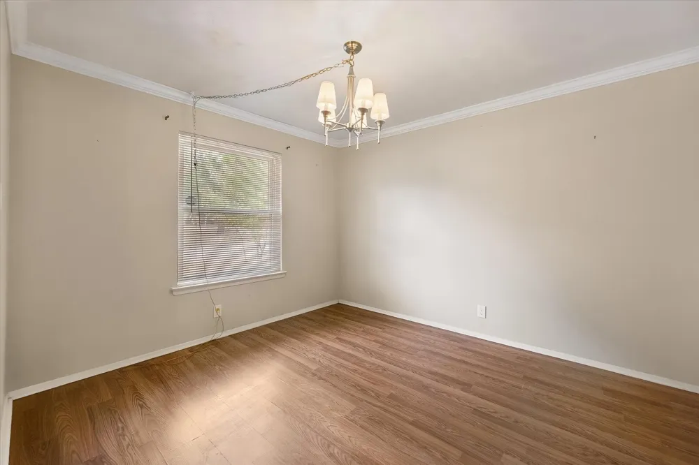 144 Jill Ann Drive Burleson, TX 76028