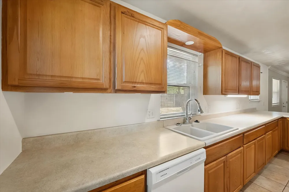144 Jill Ann Drive Burleson, TX 76028