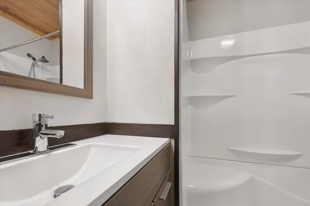 144 Jill Ann Drive Burleson, TX 76028