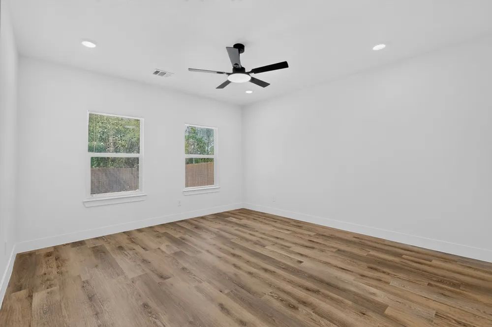 1308 E Collin Street Corsicana, TX 75110