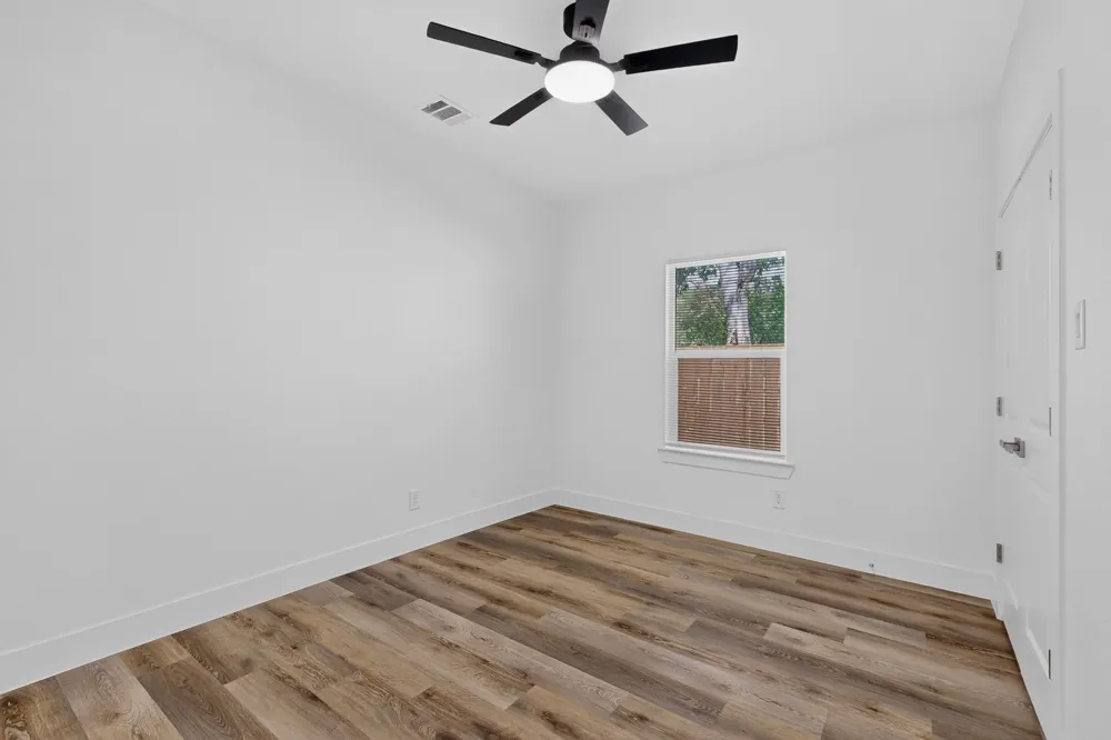 1308 E Collin Street Corsicana, TX 75110