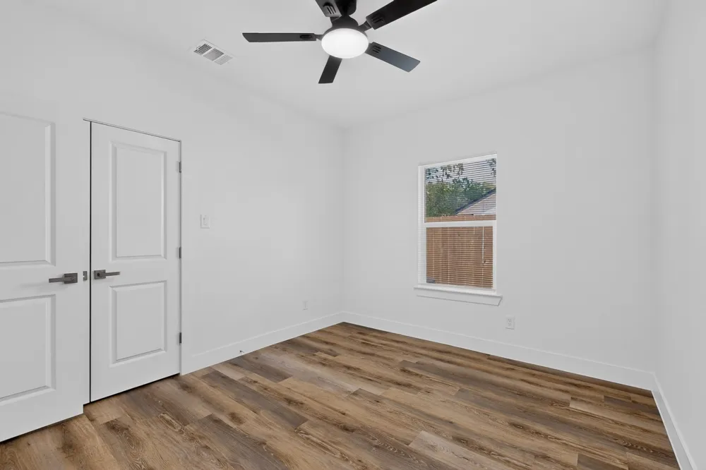 1308 E Collin Street Corsicana, TX 75110